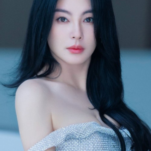 Zhang Yuqi