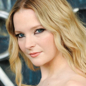 Morfydd Clark