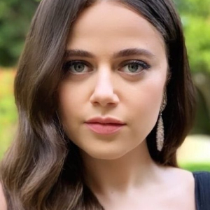 Molly Gordon